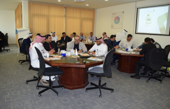 بالتعاون مع مركز الملك عبدالعزيز للحوار الوطني تنظم عمادة التطوير والجودة ورشة عمل بعنوان ( مهارات الحوار في بيئة العمل )